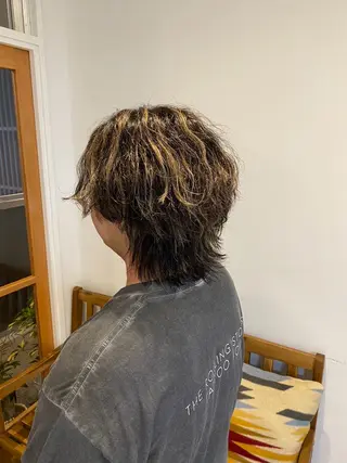 カラー メンズ 倉持 誠也　フェザーパーマのヘアスタイル