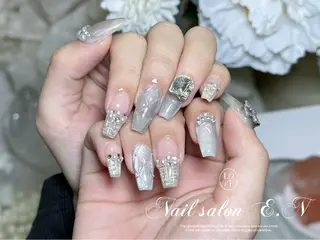 ネイル E.N🦋 長さ出し/持ち込みのネイルデザイン