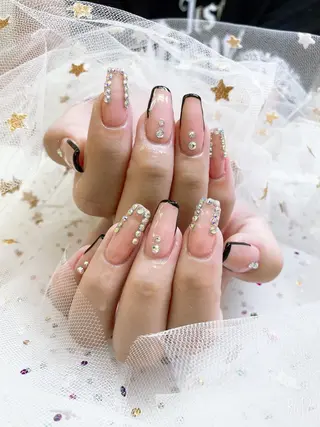 ネイル 🦋ネイルサロン ブラン🌈ゆりのネイルデザイン