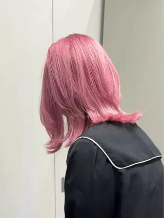 セミロング カラー いろあそび所属・ショート/ウルフ カットモデル募集のヘアスタイル