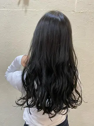 ロング カラー ENIF ヤマグチアツコのヘアスタイル