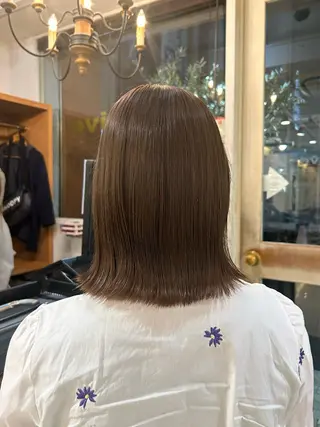 カラー moeka 表参道のヘアスタイル