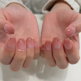 ネイル NAO🐰🎀 ちゅるん⌇パラジェルのネイルデザイン