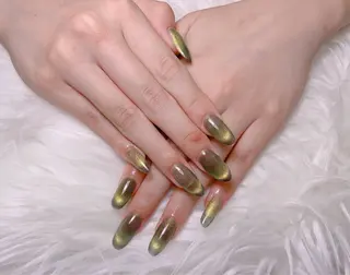 ネイル Demure リリス　銀座店のネイルデザイン