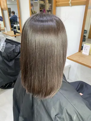 ミディアム 銀座⚜️【脱白髪染め 美髪矯正】トグチのヘアスタイル
