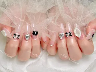 ネイル Momo 🤍のネイルデザイン