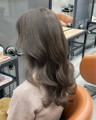 セミロング カラー 高松 沙耶のヘアスタイル