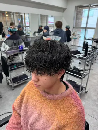 パーマ メンズ メンズ特化✨️ 韓国風パーマ🔥一八のヘアスタイル