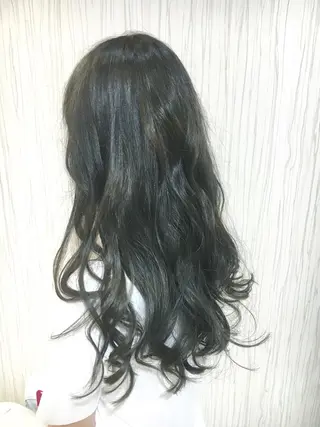 セミロング ロング カラー パーマ ヘアアレンジ ✨艶髪✨透明感✨ 山内大樹のヘアスタイル