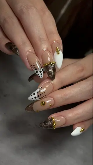 ネイル Prettiest nailのネイルデザイン