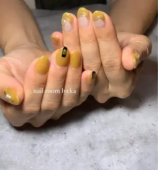 ネイル ﾈｲﾙﾙｰﾑﾘｯｶ 𝐦𝐚𝐲𝐮のネイルデザイン