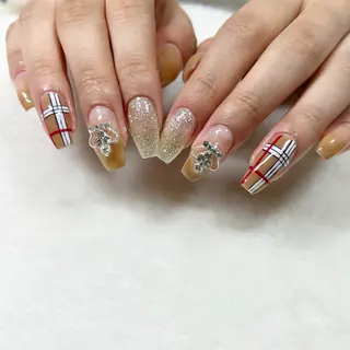 ネイル Laki nailのネイルデザイン