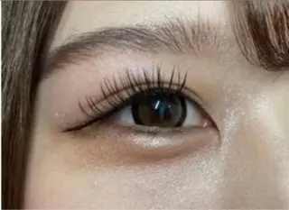 マツエク・マツパ ヌーベルボーテ 小川の眉毛・アイブロウイメージ