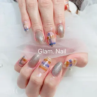 ネイル Glam nail salon所属・リ ナのネイルデザイン