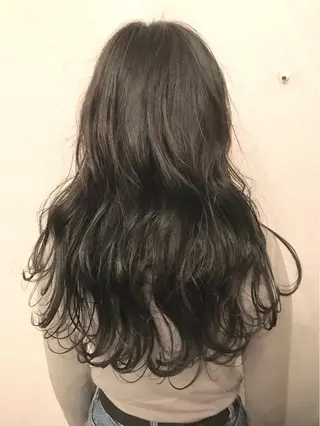 ショート ミディアム セミロング ロング カラー FOLK所属・白髪ぼかしハイライト バレイヤージュヤマトのヘアスタイル