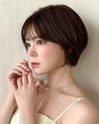 ショート カラー 💍新宿ショート 💍岩田莉奈のヘアスタイル
