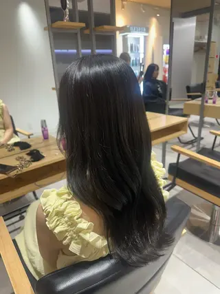 ロング カラー 透明感カラー グレージュ/あいのヘアスタイル