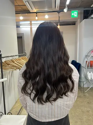 ロング サワムラ ソナタのヘアスタイル