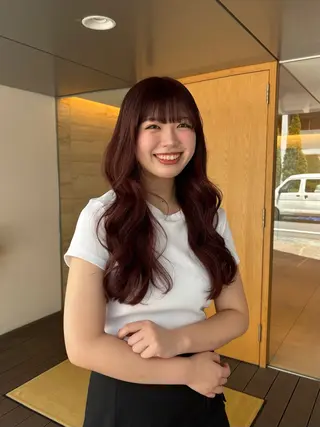 ロング 暗髪／艶髪／渋谷/ モモカ🎀のヘアスタイル