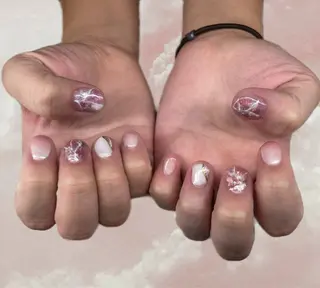 ネイル SALON de RICHE所属・本間 絢詩のネイルデザイン