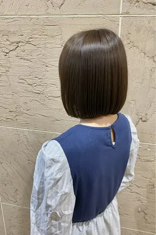 ミディアム カラー 菊地 紗矢のヘアスタイル