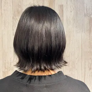 ミディアム カラー 野々村 裕菜のヘアスタイル