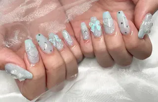 ネイル Roi〈ロワ〉 Minakoのネイルデザイン