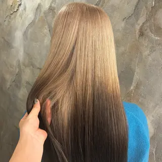 ロング カラー nonoka/ ブリーチ/モニカのヘアスタイル