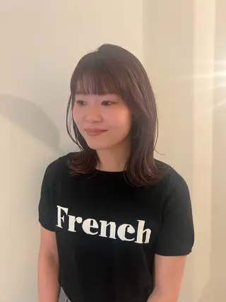 ミディアム カラー 工藤 梨花のヘアスタイル