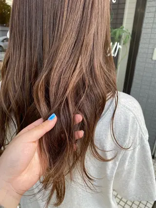 ロング Un Fleur所属・立野 希沙のヘアスタイル