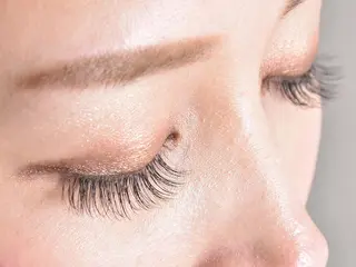 マツエク・マツパ TRUTH鎌ヶ谷💛 吉本のマツエク・マツパデザイン