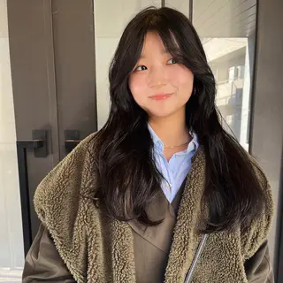 ロング カラー 暖色/パーマ 🌼クニトウメイのヘアスタイル