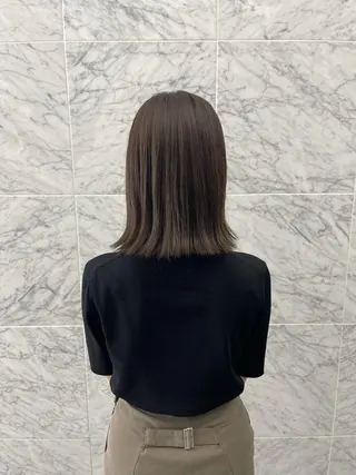 カラー TENSHO ハイトーンレイヤーのヘアスタイル