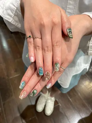 ネイル 個性派ネイル 🌼 ハルカ ♡の眉毛・アイブロウイメージ