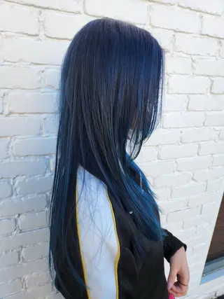 ロング カラー 🌟デザインカラー 🌟コノミ🌟のヘアスタイル