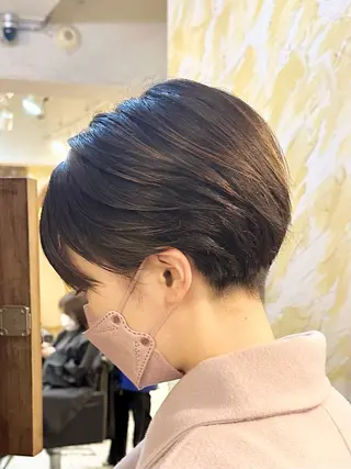 ショート カラー 髪質改善/縮毛矯正/ 艶カラー/内山翔太のヘアスタイル