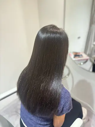 セミロング 美髪✨艶髪✨髪質改善 カラー特化❣️二宮遥のヘアスタイル