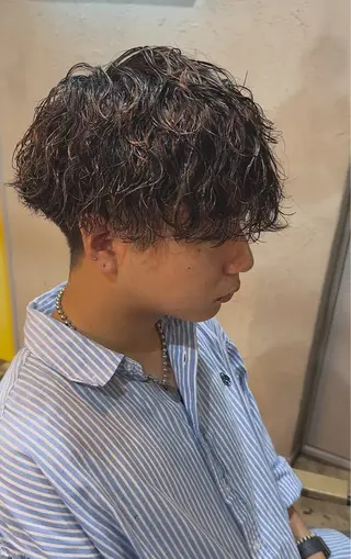 ショート パーマ メンズ 🔥メンズ圧倒的人気 ROOOMEN松田隆のヘアスタイル