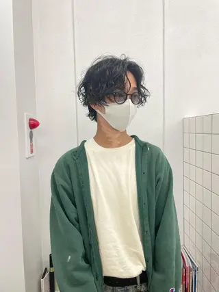 ミディアム パーマ 関 京磨のヘアスタイル