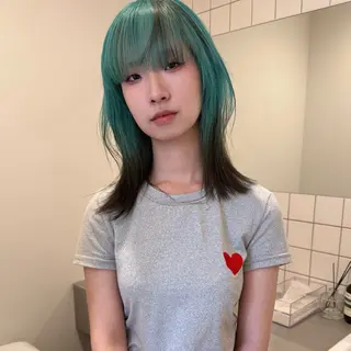 ミディアム 舟橋耀/ブリーチカラ ー/レイヤーカットのヘアスタイル