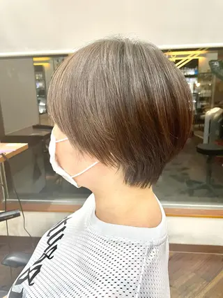 ショート ON FLEEKのヘアスタイル