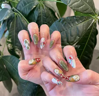 ネイル AviviyaNail所属・kubo ayaのネイルデザイン