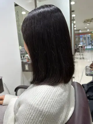ミディアム お得に💓💓🩷 艶髪カラー🩷🩷のヘアスタイル