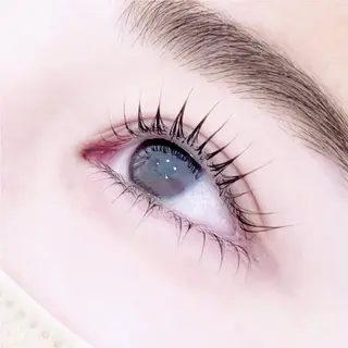 マツエク・マツパ SHINE eyelash salon所属・イチカワ ハルナのマツエク・マツパデザイン