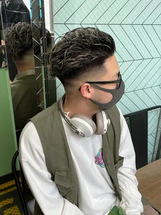 カラー パーマ メンズ Le'a所属・渋谷/フェード/ 國分 翔のヘアスタイル