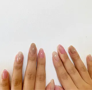 ネイル 佐藤 穂乃香のネイルデザイン