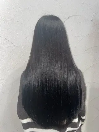 ロング カラー ash  takasaki所属・大塚 友茉のヘアスタイル