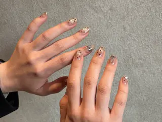 ネイル Huea所属・パラジェル / マグネット/AYAのネイルデザイン