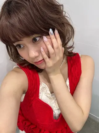 ミディアム カラー ukaアシスタント 志賀彩子のヘアスタイル