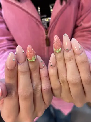 ネイル mimi 高石桃朱のネイルデザイン